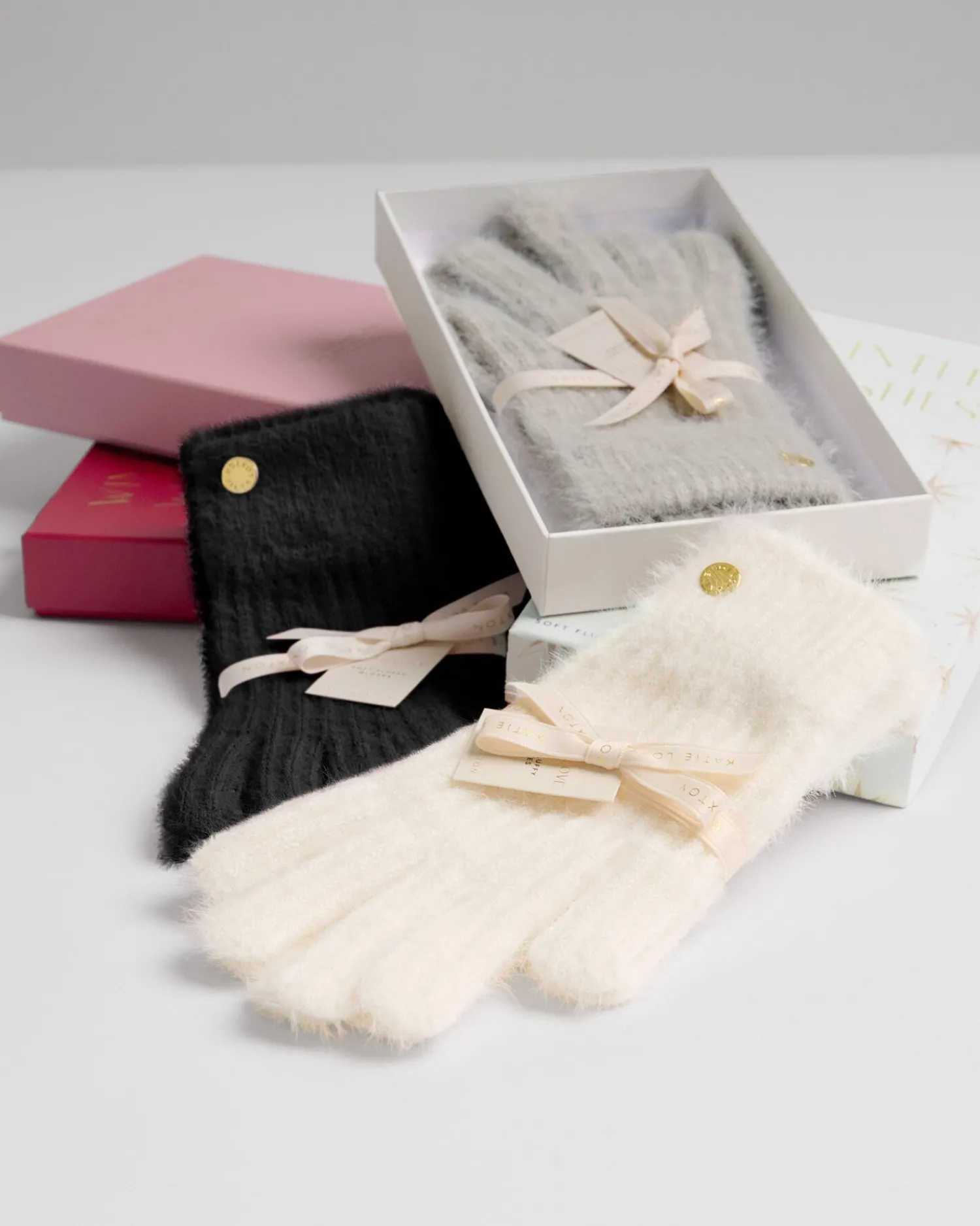 Katie Loxton Gift Boxed Knitted Gloves Black Online