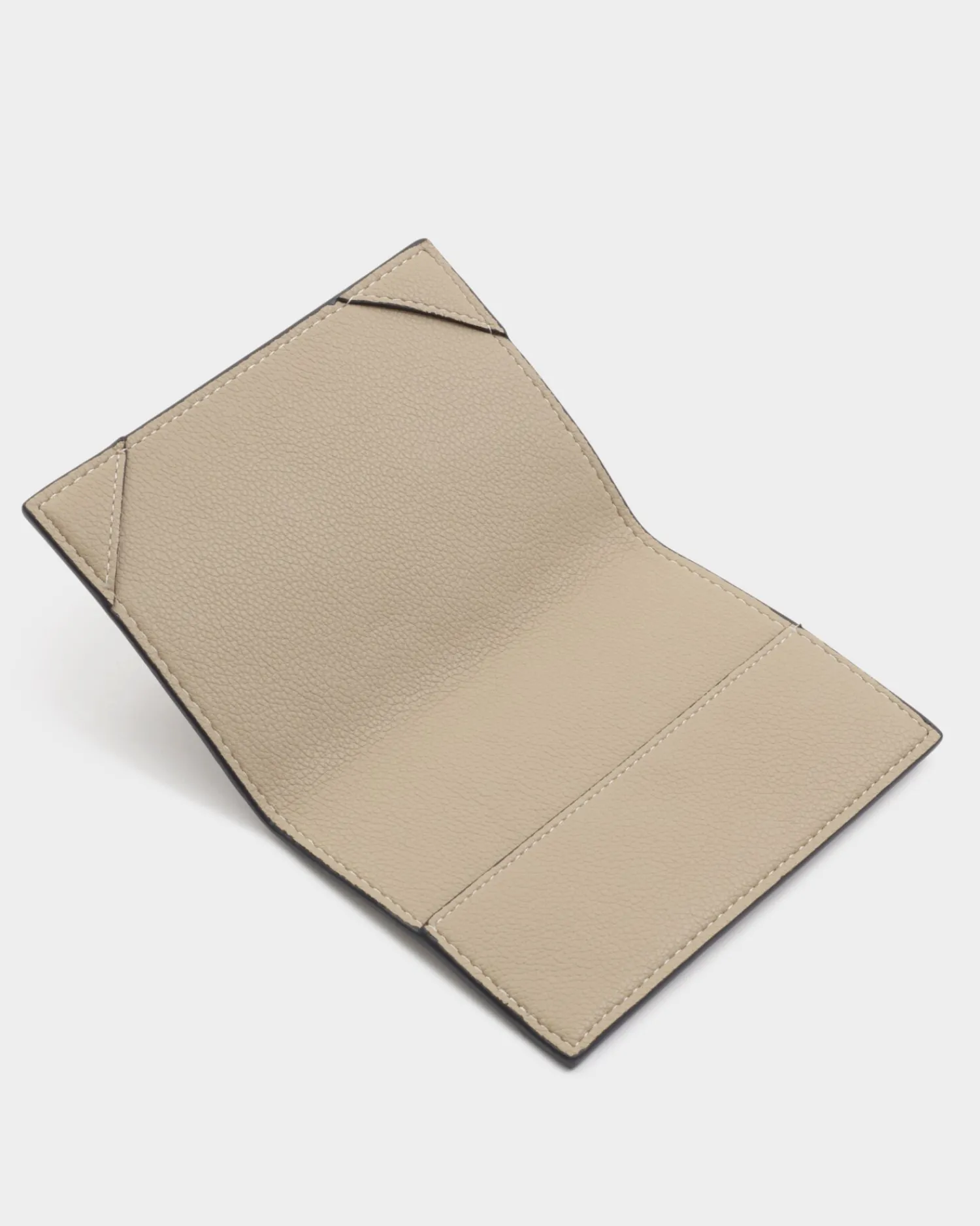 Katie Loxton Passport Cover Light Taupe Best