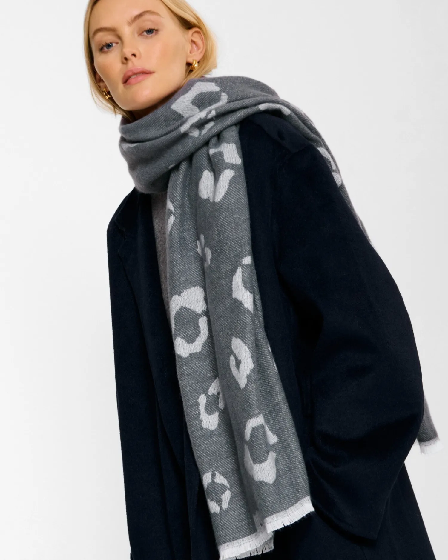 Katie Loxton Printed Blanket Scarf Charcoal Best