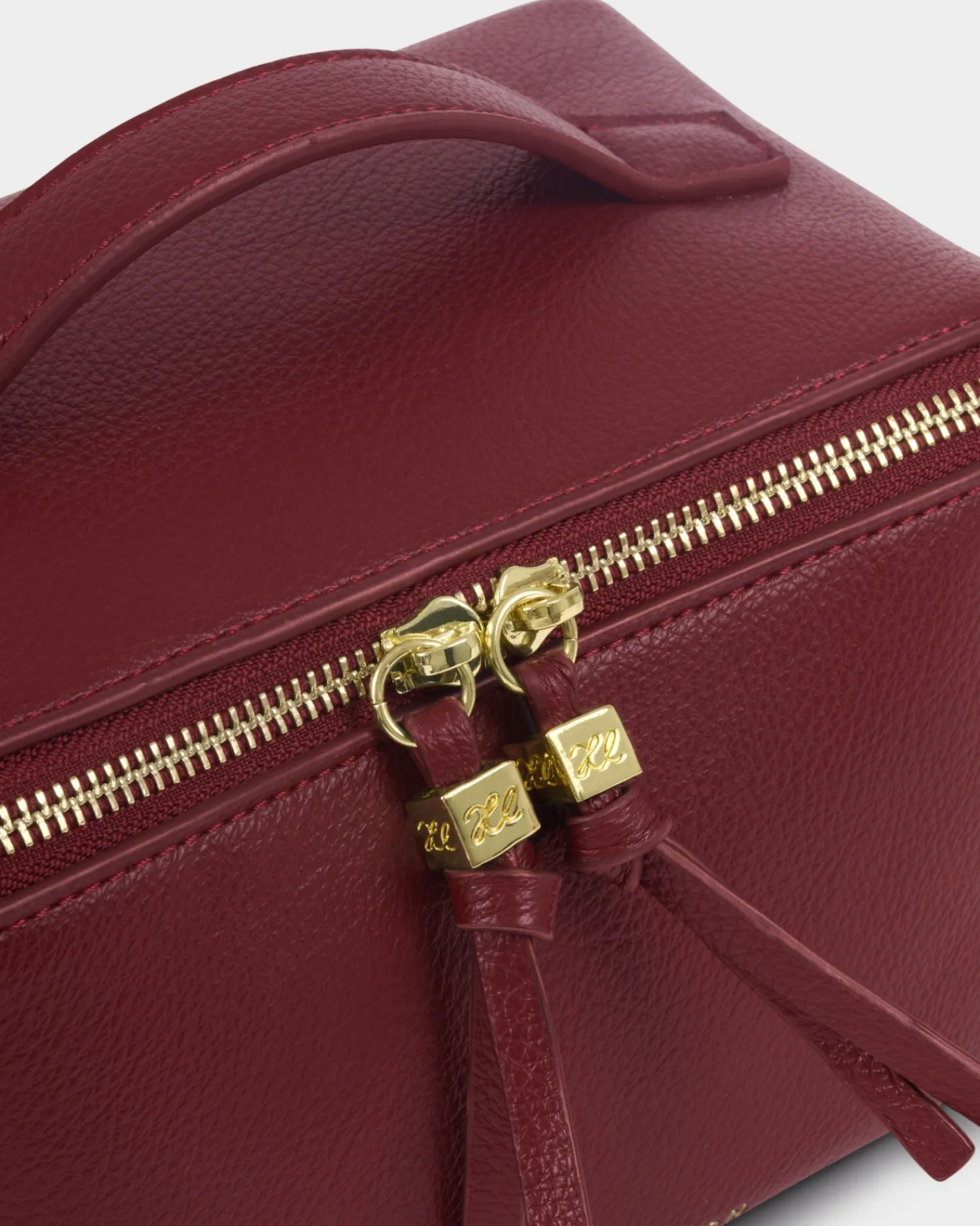 Katie Loxton Soho Medium Makeup & Wash Bag Cherry Online